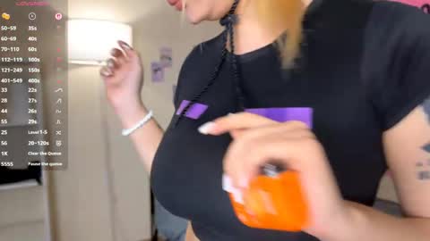 Snapshot of katyberryx chatting on 03-30-26, 04:35 Kate online show from 03-30-26, 04:35