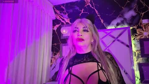 Snapshot of katyhornymilfsexy chatting on 02-02-26, 11:53 katy online show from 02-02-26, 11:53