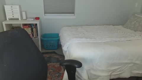 Katy online show from 04-11-26, 03:11