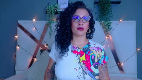 katyrataylor__ online show from 04-02-26, 07:55