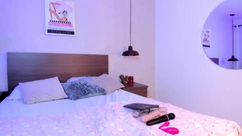 Snapshot of katyrouse1 chatting on 12-05-25, 07:32 katy online show from 12-05-25, 07:32