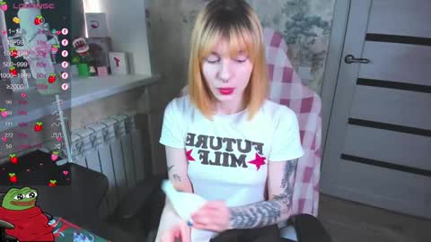 Snapshot of kawaii_power_uwu chatting on 02-19-25, 10:34 Kira-chan  online show from 02-19-25, 10:34