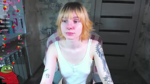 Snapshot of kawaii_power_uwu chatting on 02-28-25, 08:42 Kira-chan  online show from 02-28-25, 08:42