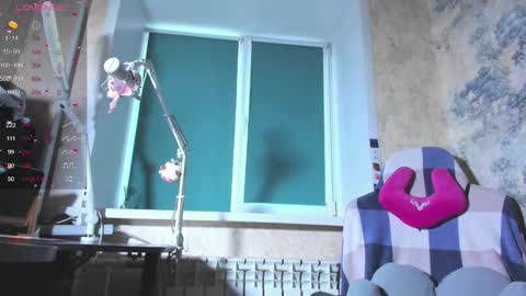 Snapshot of kawaii_power_uwu chatting on 09-12-25, 10:04 Kira-chan  online show from 09-12-25, 10:04