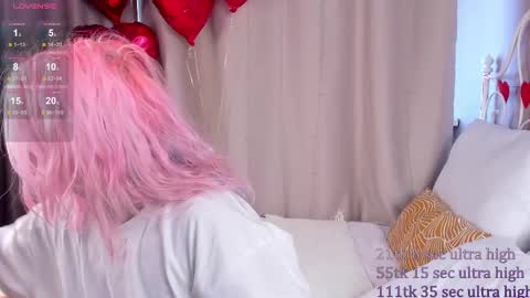 Yuki  online show from 02-14-25, 08:42