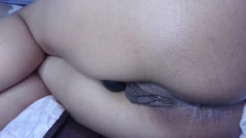 Snapshot of kawit1 chatting on 01-18-25, 10:49 Khawit online show from 01-18-25, 10:49