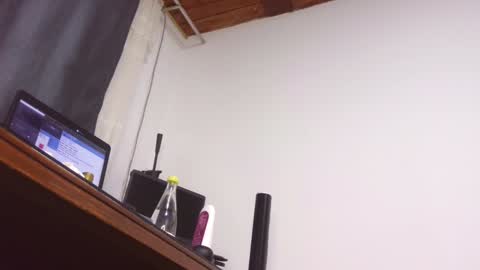 Snapshot of kawit1 chatting on 01-28-25, 01:59 Khawit online show from 01-28-25, 01:59