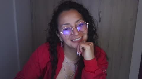 Snapshot of kawit1 chatting on 02-19-25, 07:27 Khawit online show from 02-19-25, 07:27