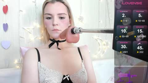 Snapshot of kaya_devis chatting on 10-17-25, 05:21 KAYA online show from 10-17-25, 05:21