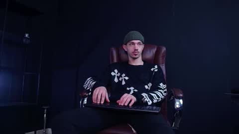 KaydenDrew online show from 12-15-25, 05:12