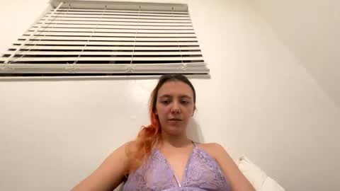 Snapshot of kaykay455582 chatting on 11-13-25, 06:01 Katie Kay online show from 11-13-25, 06:01