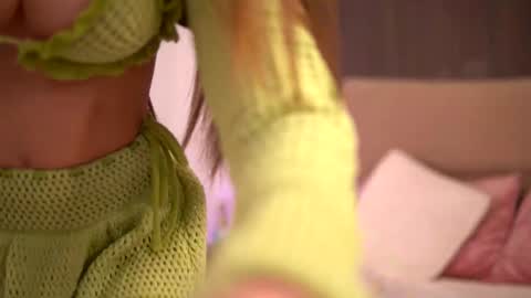 Snapshot of kaylabray chatting on 01-14-25, 12:22 kaylabray online show from 01-14-25, 12:22