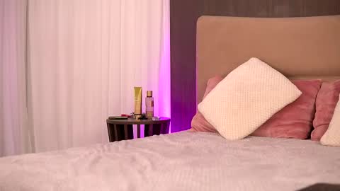 Snapshot of kaylabray chatting on 02-18-25, 03:42 kaylabray online show from 02-18-25, 03:42