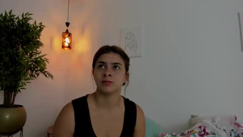 Snapshot of kaylajhonnes6 chatting on 10-06-25, 01:08      K A Y L A      online show from 10-06-25, 01:08