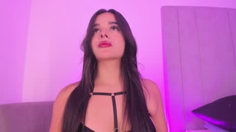 Kayla online show from 02-04-25, 01:56