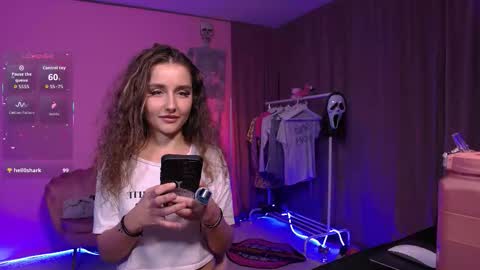 Snapshot of kaylaxsweet chatting on 11-19-25, 10:43 kaylaxsweet online show from 11-19-25, 10:43