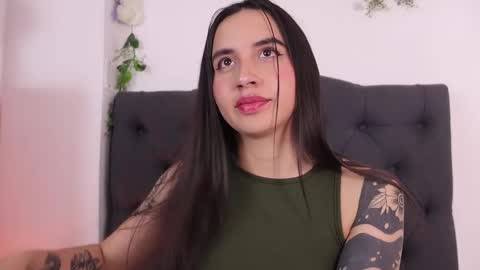 Snapshot of kaylee_lee chatting on 02-05-26, 03:33 kaylee_lee online show from 02-05-26, 03:33