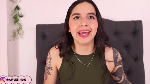 Snapshot of kaylee_lee chatting on 02-23-26, 04:10 kaylee_lee online show from 02-23-26, 04:10