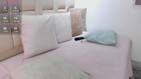 Snapshot of kaylee_scott_ chatting on 05-19-26, 08:15 kaylee_scott_ online show from 05-19-26, 08:15