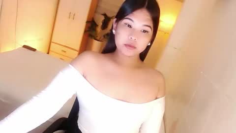 Y O U R        F U T U R E       K A Y L E E  online show from 11-05-25, 11:32