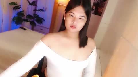 Y O U R        F U T U R E       K A Y L E E  online show from 11-20-25, 01:17