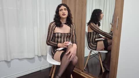 Kaylee Sims online show from 12-19-25, 02:07