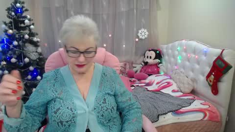 kaylesmoll online show from 12-23-24, 05:28
