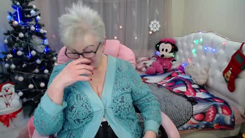 kaylesmoll online show from 12-25-24, 01:31