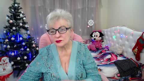 kaylesmoll online show from 12-25-24, 07:13