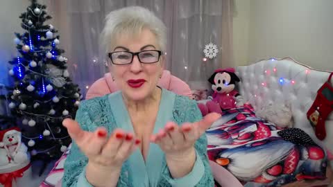 kaylesmoll online show from 12-27-24, 01:43