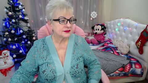 kaylesmoll online show from 12-27-24, 10:26