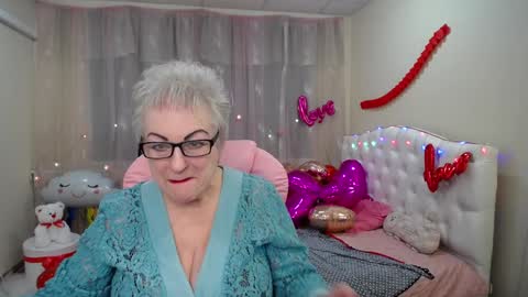 kaylesmoll online show from 02-01-25, 12:51