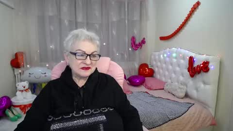 kaylesmoll online show from 02-12-25, 05:15