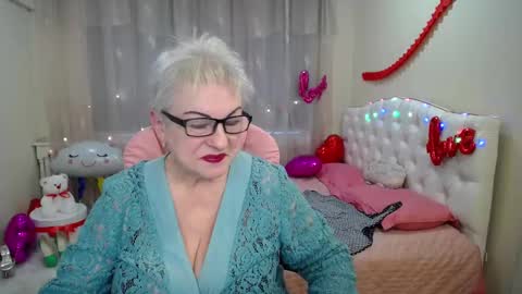 kaylesmoll online show from 02-26-25, 05:42