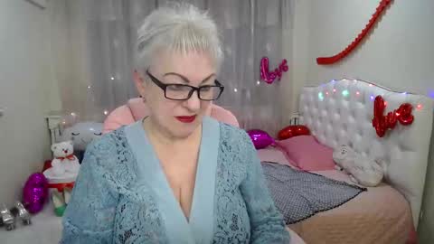 kaylesmoll online show from 03-06-25, 01:48