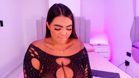 kaylie evans online show from 04-25-26, 12:19