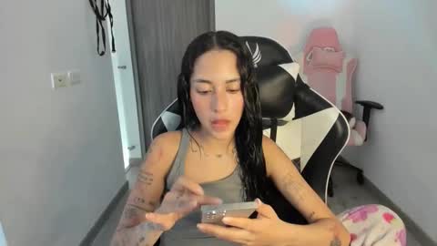 kaylie online show from 12-16-25, 08:25