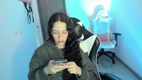 kaylie online show from 12-18-25, 11:05