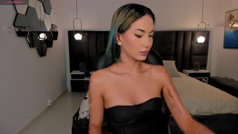 Kay online show from 04-25-26, 03:53