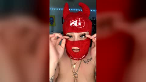 Snapshot of kaytiebandz chatting on 03-10-26, 08:36 kaytiebandz online show from 03-10-26, 08:36