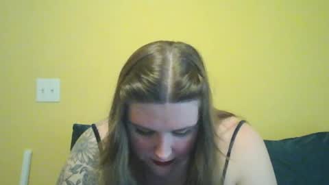 Katie Bird online show from 11-21-25, 05:33