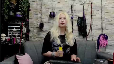 Miss Kazia online show from 09-11-25, 12:11