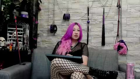 Snapshot of kaziaswart chatting on 05-21-26, 01:45 Miss Kazia online show from 05-21-26, 01:45