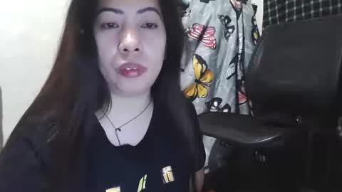 Kazzandra online show from 11-18-25, 05:12