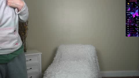 EliandKylie online show from 12-23-24, 03:40