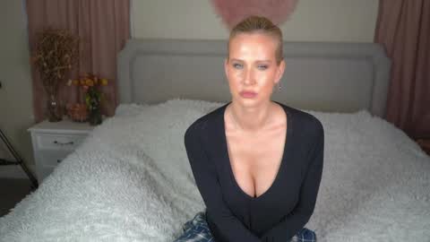 EliandKylie online show from 01-11-26, 03:55