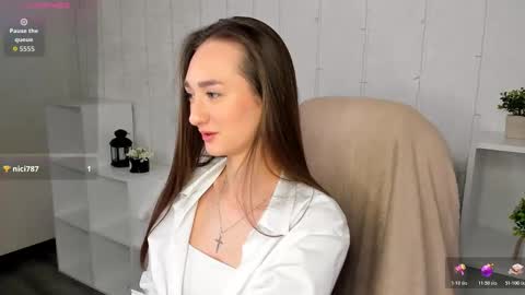 Kelly GMT 2 Su We Th Fr Sa   0300AM-09-00AM   online show from 02-09-26, 05:22