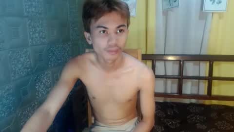 Snapshot of kean_28 chatting on 05-09-26, 06:18 kean_28 online show from 05-09-26, 06:18