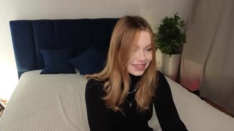 Seb Polly Roxy Jonny online show from 10-04-25, 08:45