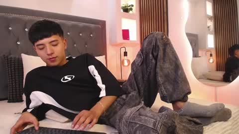 nico online show from 04-01-26, 01:41